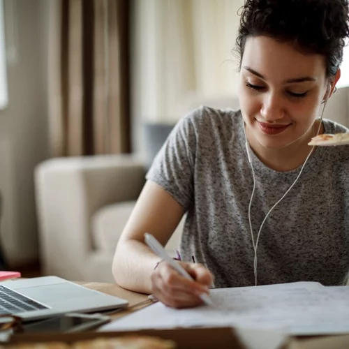 Πανελλήνιες Εξετάσεις | 5 τροφές που βοηθούν στη συγκέντρωση και τη μνήμη