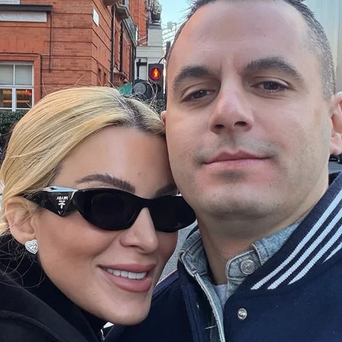 Κατερίνα Καινούργιου | Το ρομαντικό δώρο του Παναγιώτη Κουτσουμπή λίγο πριν γίνουν γονείς