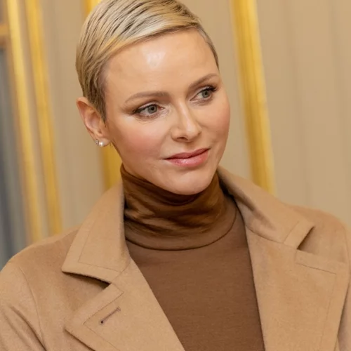 Τα 3 παλτό από την γκαρνταρόμπα της Πριγκίπισσας Charlene του Μονακό που θα σε δείχνουν πάντα κομψή