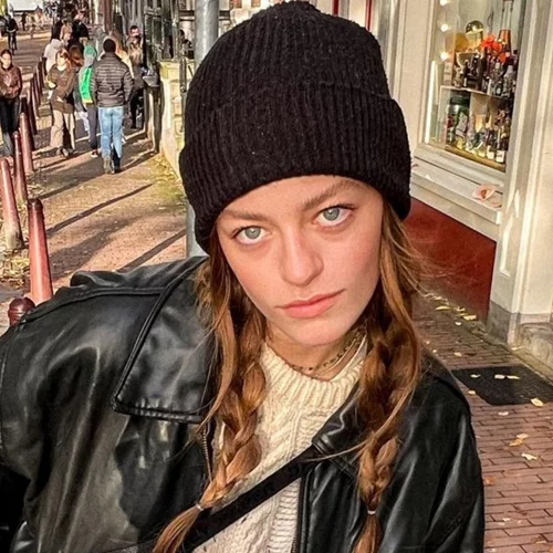 Γαία Μερκούρη | Το ιδιαίτερο top που επέλεξε σε βραδινή έξοδο και μεταμόρφωσε απόλυτα το look της