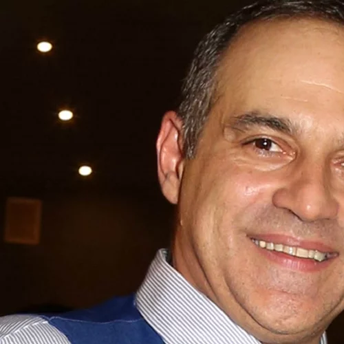 Δύσκολες ώρες για τον Κρατερό Κατσούλη | Στο νοσοκομείο η μητέρα του