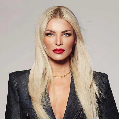 Τηλεοπτικές πρεμιέρες | Όλα τα λαμπερά beauty looks που υιοθέτησαν οι παρουσιάστριες