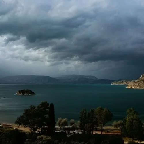 Νέο κύμα κακοκαιρίας με ισχυρές βροχές και καταιγίδες - Red Code σε 9 περιφέρειες