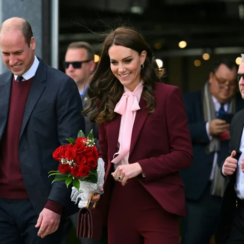 Πρίγκιπας William – Kate Middleton | Με τζιν και αθλητικά στη φετινή Χριστουγεννιάτικη κάρτα τους