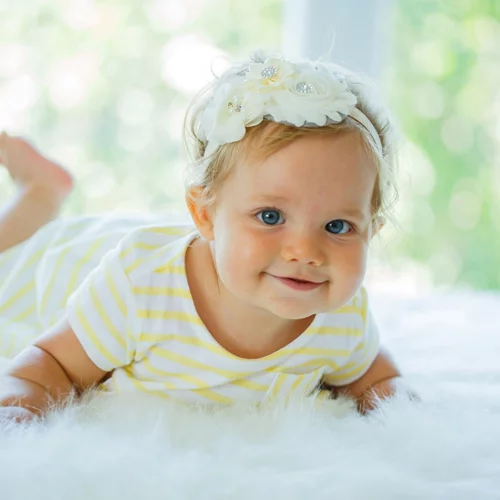 Γιατί οι νέοι γονείς δίνουν "ηλικιωμένα" ονόματα στα παιδιά τους;