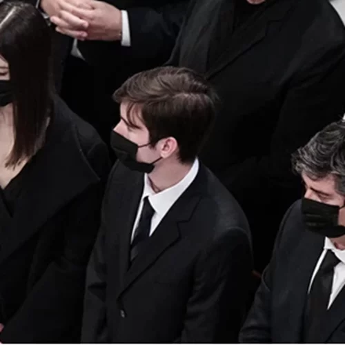 Τα παιδιά της Φώφης Γεννηματά, αποχαιρετούν τη μητέρα τους- "Θα μας λείψει το χάδι σου"