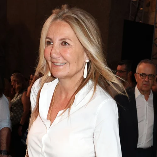 Ολυμπιακοί Αγώνες 2024 | Η εμφάνιση της Μαρέβας Μητσοτάκη σε δείπνο στο Λούβρο