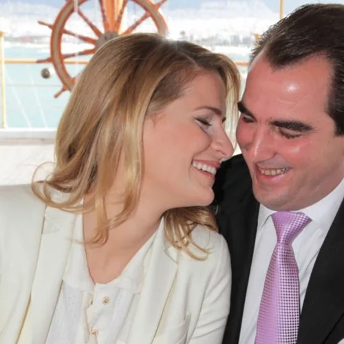 Χωρίς χαμόγελα ο Νικόλαος | Η εμφάνιση στη Βουκουρεστίου