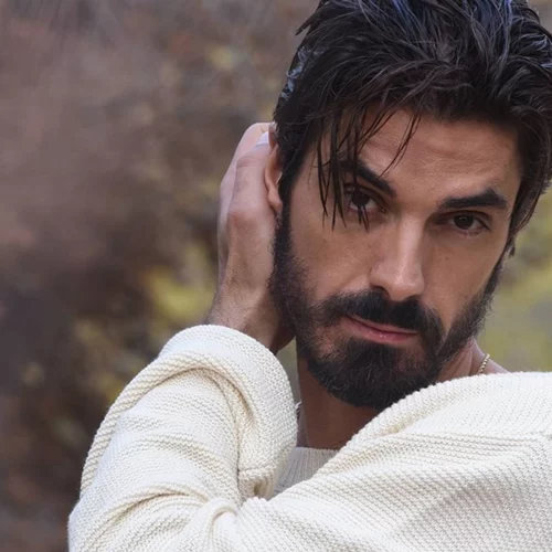 Δημήτρης Γκοτσόπουλος: "Με γοητεύουν οι ανθρώποι που φέρουν ένα ένθεο στοιχείο μέσα τους"