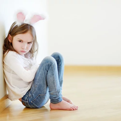 Ο νονός δεν θα έρθει | Τι νιώθει ένα παιδί όταν ο νονός δεν εμφανίζεται το Πάσχα (αλλά και τον υπόλοιπο χρόνο);