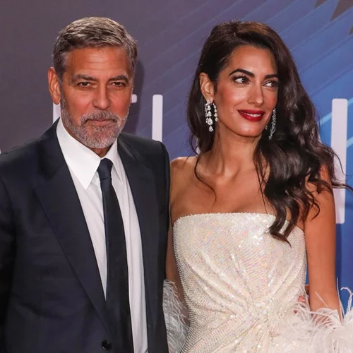 H Amal Alamuddin μόλις έπαθε αυτό που καμία celebrity δεν θέλει να πάθει στο κόκκινο χαλί