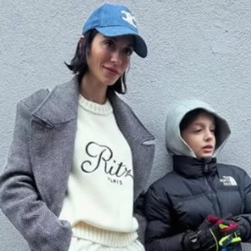 "Ποια είμαι εγώ που θα του υποδείξω πού πρέπει να κοιμάται;" | Η ανάρτηση της Σοφίας Καρβέλα για τη συγκοίμηση