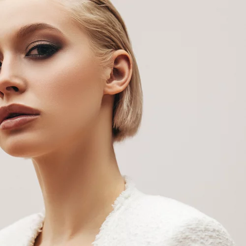 Αυτή είναι η απροσδόκητη απόχρωση μαλλιών που προβλέπεται να γίνει viral το φθινόπωρο