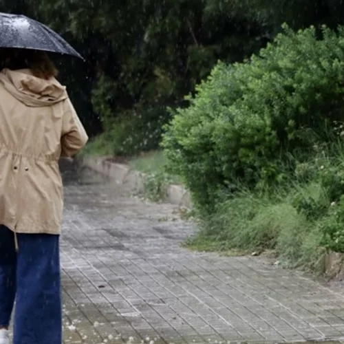 Καιρός | Βροχές και πτώση της θερμοκρασίας σήμερα - Πότε ανεβαίνει ξανά ο υδράργυρος