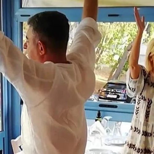 Ζήνα Κουτσελίνη | Η αδημοσίευτη φωτογραφία με τον Γιώργο Καραϊβάζ και το συγκινητικό δημόσιο μήνυμα