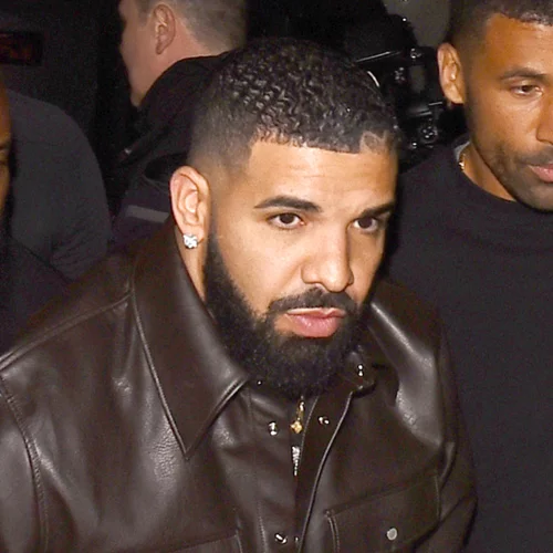 Ο Drake τίμησε τον αείμνηστο φίλο του Virgil Abloh με ένα τατουάζ