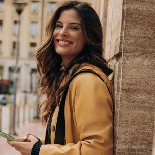 Χριστίνα Μπόμπα | Το νέο χρώμα στα μαλλιά της έκανε την εμφάνισή της να δείχνει πιο "ακριβή"