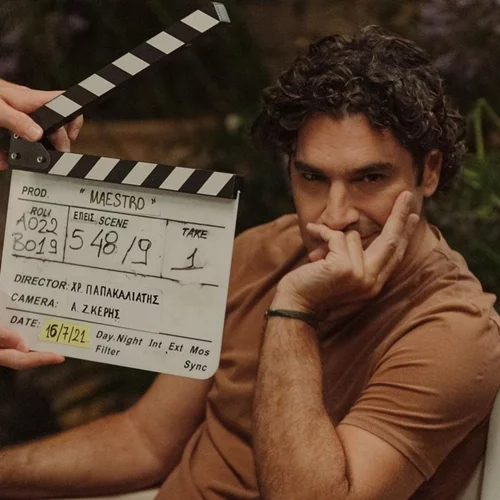 Nάρα Παπακαλιάτη | Η καλλονή αδερφή του Χριστόφορου Παπακαλιάτη και τα συγκλονιστικά γαλάζια μάτια της