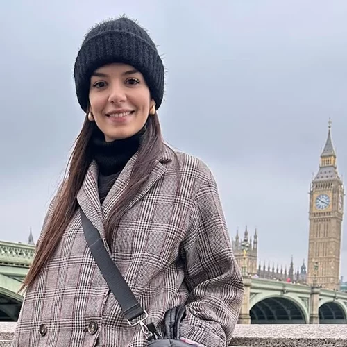 Νικολέττα Ράλλη | Λατρέψαμε το γούνινο παλτό της κόρης της - Μπορείς να το βρεις στην H&M