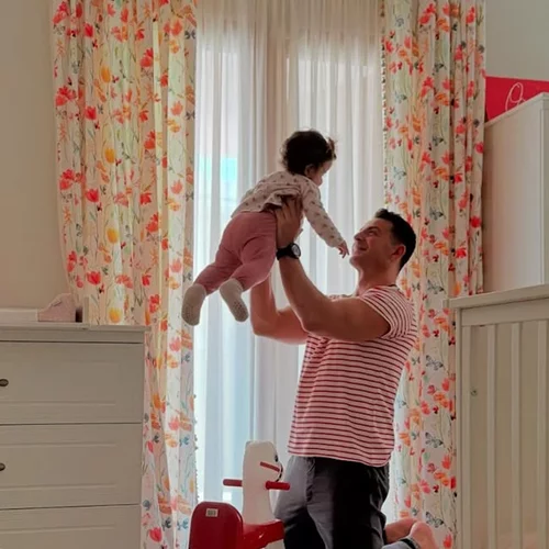 Ουρανία - Μαρία Αγγελοπούλου | Η κόρη του Ντάνου είναι η μεγαλύτερη θαυμάστρια του