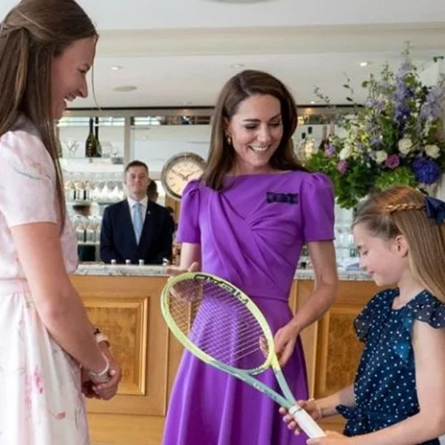 Πριγκίπισσα Charlotte | H αντίδραση που σχολιάστηκε από τη νέα εμφάνιση με τη μητέρα της