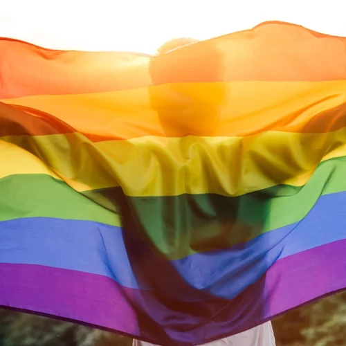 Athens Pride 2023 | Χιλιάδες κόσμος στην παρέλαση [εικόνες, βίντεο]