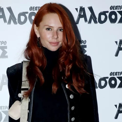 Έβελυν Καζαντζόγλου | Πώς θα κάνεις το signature, σέξι, γεμάτο όγκο χτένισμά της μέσα σε 5' (το πολύ)