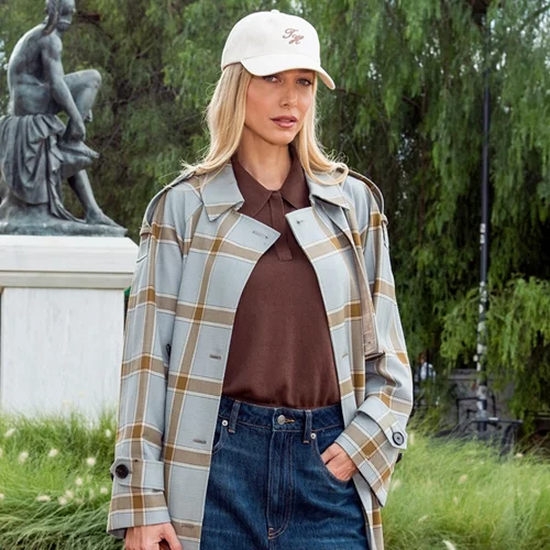 Spotted in the City | Πώς θα συνδυάσεις την κομψότητα με την άνεση στα καθημερινά looks σου