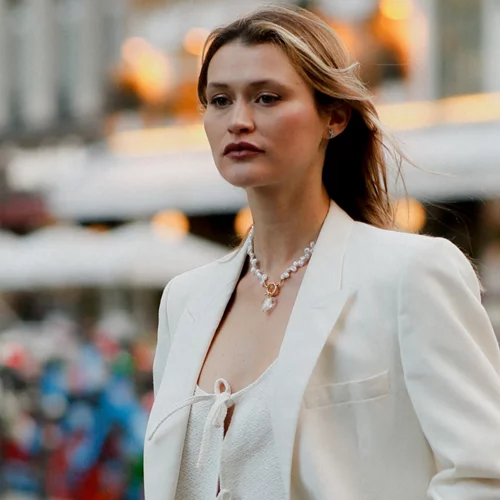 Τα κομψά φορέματα που θα λατρέψεις για τις everyday εμφανίσεις σου