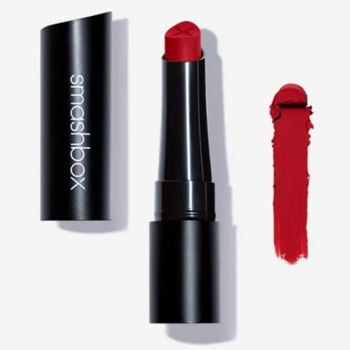 Must-Have | Το best selling κραγιόν που μένει αναλλοίωτο στα χείλη για έως και 12 ώρες