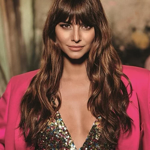 Ηλιάνα Παπαγεωργίου | Λίγο πριν την πρεμιέρα του GNTM, θυμόμαστε κάποια από τα πιο κομψά looks της