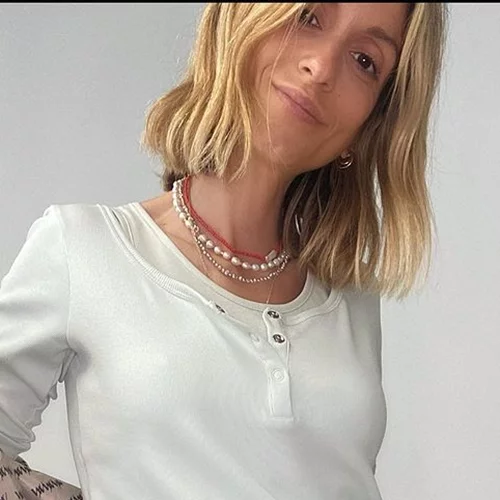 Σοφία Καρβέλα | Κουρεύτηκε και μας δείχνει το νέο της hair look