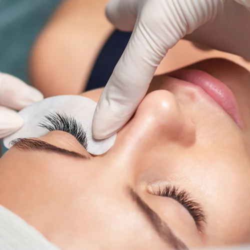 Mermaid Lashes | Το εντυπωσιακό εφέ που μπορούν να αποκτήσουν οι βλεφαρίδες σου