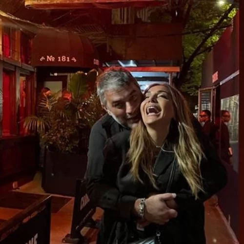 Δέσποινα Βανδή & Βασίλης Μπισμπίκης | Σε winery στο Λος Άντζελες- Με το (αγαπημένο) κόκκινο παντελόνι της