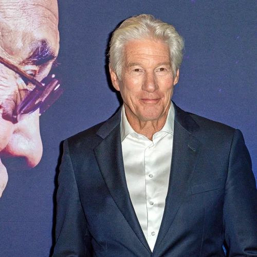 Ο Ρίτσαρντ Γκιρ για το ντοκιμαντέρ "Wisdom of Happiness" για τον Δαλάι Λάμα