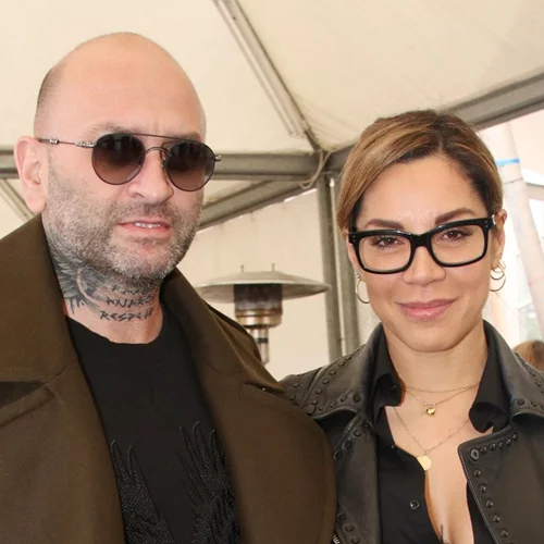 Μαριάντα Πιερίδη - Δημήτρης Κατριβέσης | Πλάνα από το πολυτελές σπίτι τους με το μεγάλο κήπο στην Γλυφάδα