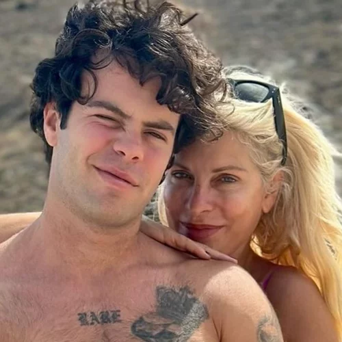 Άγγελος Λάτσιος | Μοιράστηκε το νέο του χόμπι στη θάλασσα και η Ελένη Μενεγάκη σχολίασε όλο καμάρι