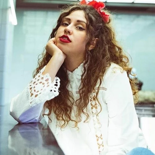 Νεφέλη Μεγκ | Σάλος στο Twitter για το χυδαίο σχόλιο για τον Αλέξη Τσίπρα - "Πήγε για..."