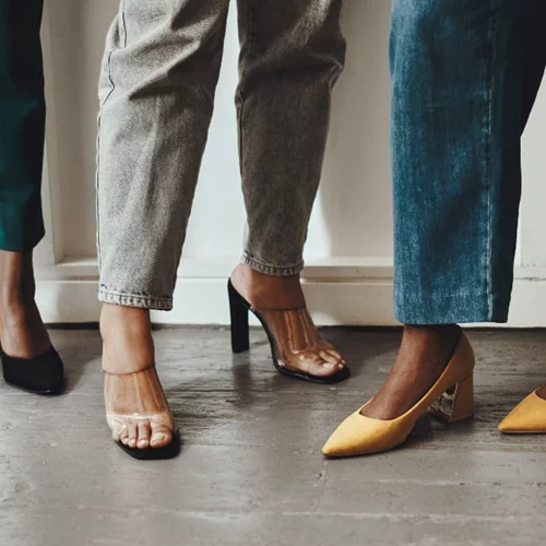 Σε αυτή τη συλλογή βρήκαμε τα παπούτσια που θα φοράς όλο τον χειμώνα