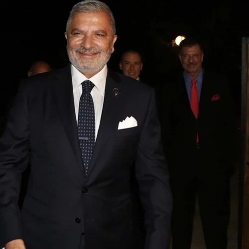 O Γιώργος Πατούλης παντρεύτηκε τη Νάνσυ Κοιλού | Οι πρώτες φωτογραφίες