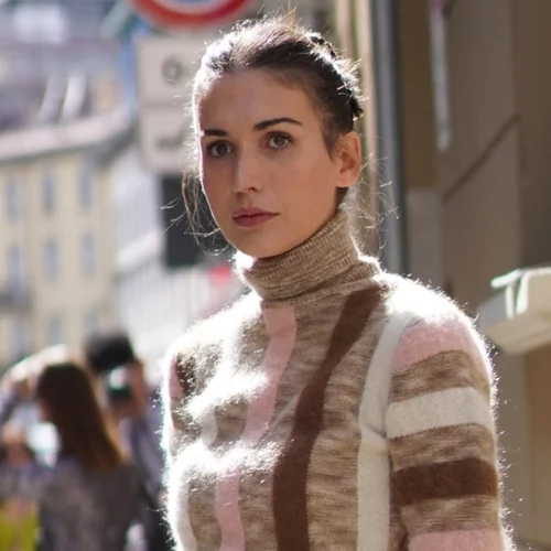 Αυτό είναι το αμφιλεγόμενο στιλ παπουτσιών που δεν αποχωρίζονται οι fashionistas το φθινόπωρο