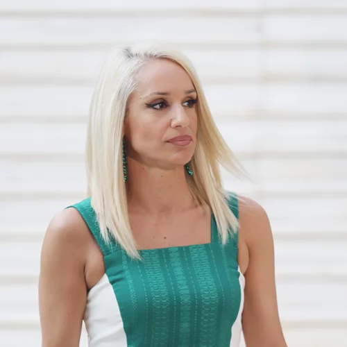 Σία Κοσιώνη – Κατερίνα Παναγοπούλου | Τα beauty looks που επέλεξαν στη δεξίωση για την 50η επέτειο αποκατάστασης της Δημοκρατίας