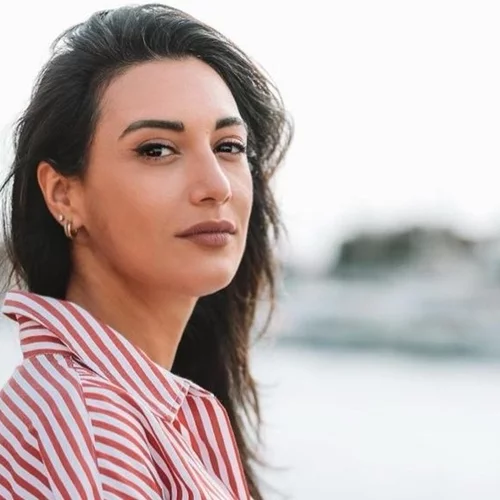 Ανανεωμένη η Ευγενία Σαμαρά | Μόλις υιοθέτησε το ωραιότερο χρώμα μαλλιών για γυναίκες με μεσογειακά χαρακτηριστικά