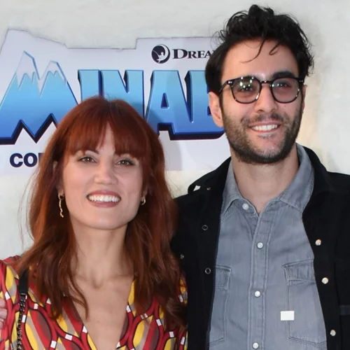 Μαίρη Συνατσάκη | Απαντά στις φήμες που τη θέλουν σε σχέση με τον Ίαν Στρατή