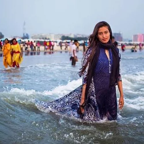 Η φωτογράφος Μihaela Noroc ταξιδεύει ανά τον κόσμο και καταγράφει τις πιο όμορφες γυναίκες