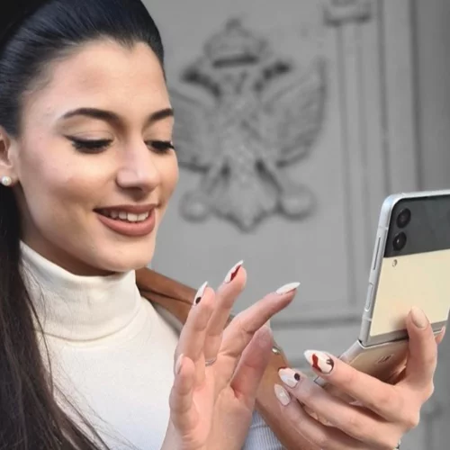 Μία μέρα στη ζωή μιας συντάκτριας μόδας