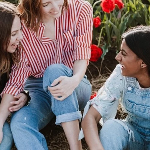 "Στηρίζοντας τη γυναικεία ενδυνάμωση και την ισότιμη εργασία στηρίζουμε την Ελλάδα"