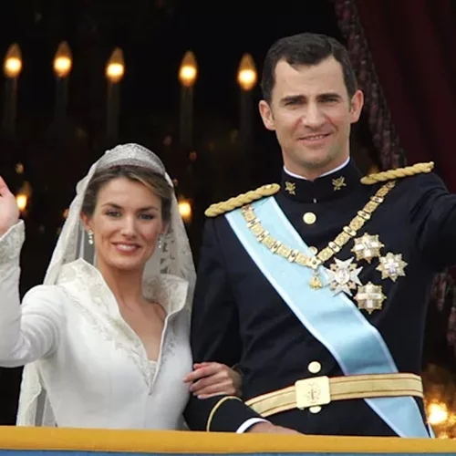 Βασίλισσα Letizia | Μυστήριο με την περίτεχνη τιάρα που της δόθηκε για τον γάμο της