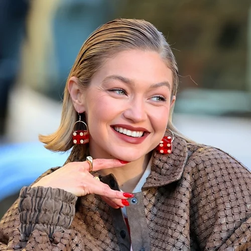 Flipped Bob | Η επόμενη μεγάλη τάση στα μαλλιά "ξεχειλίζει" class