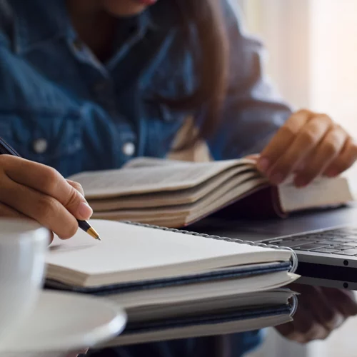 Παγκόσμια μελέτη επιβεβαιώνει τον αντίκτυπο της Covid στην εκμάθηση της ανάγνωσης